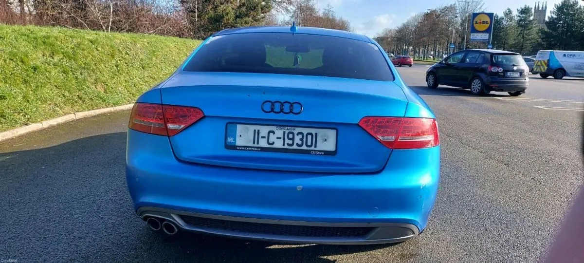 Audi A5 Coupe Quattro S-Line Black Edition - Image 3