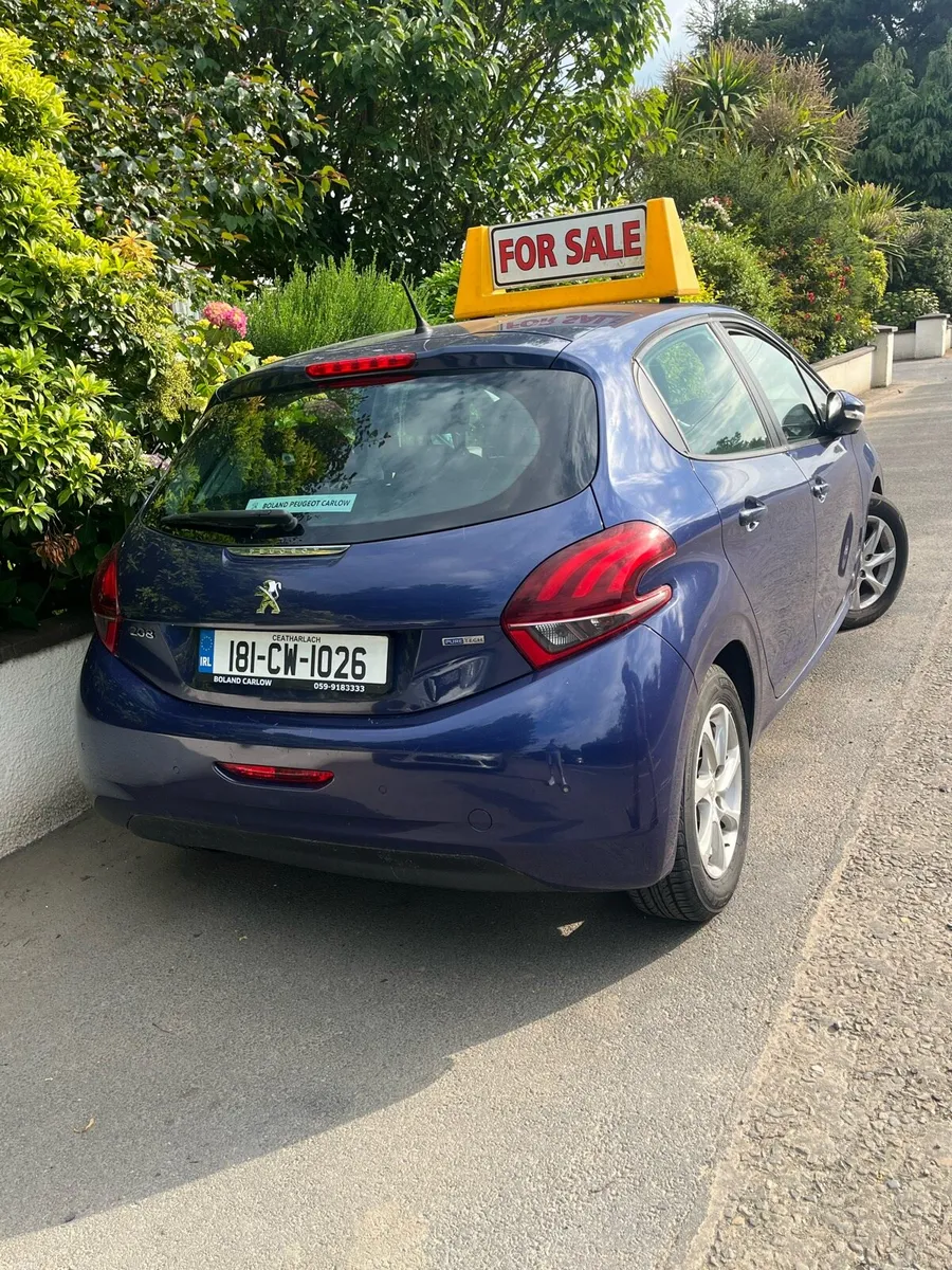 Peugeot 208 1.2petrol 2018 - Image 4