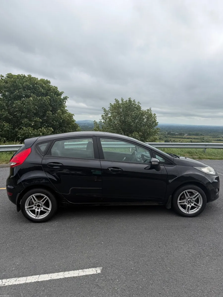 Ford Fiesta 2009 - Image 4