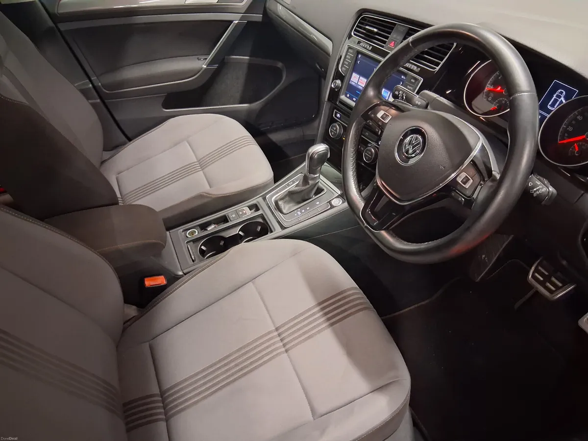 2016 Volkswagen Golf Allstar ,Low Kms, Auto - Image 6