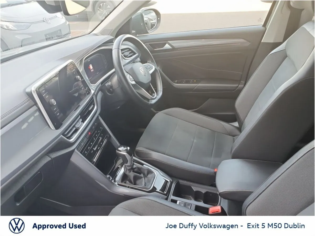 Volkswagen T-Roc STYLE 1.5 TSI 150HP DSG - Image 3
