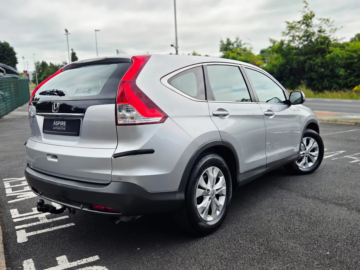 ** LOW KMS ** 2 OWNERS **Honda CR-V 2015 - Image 2