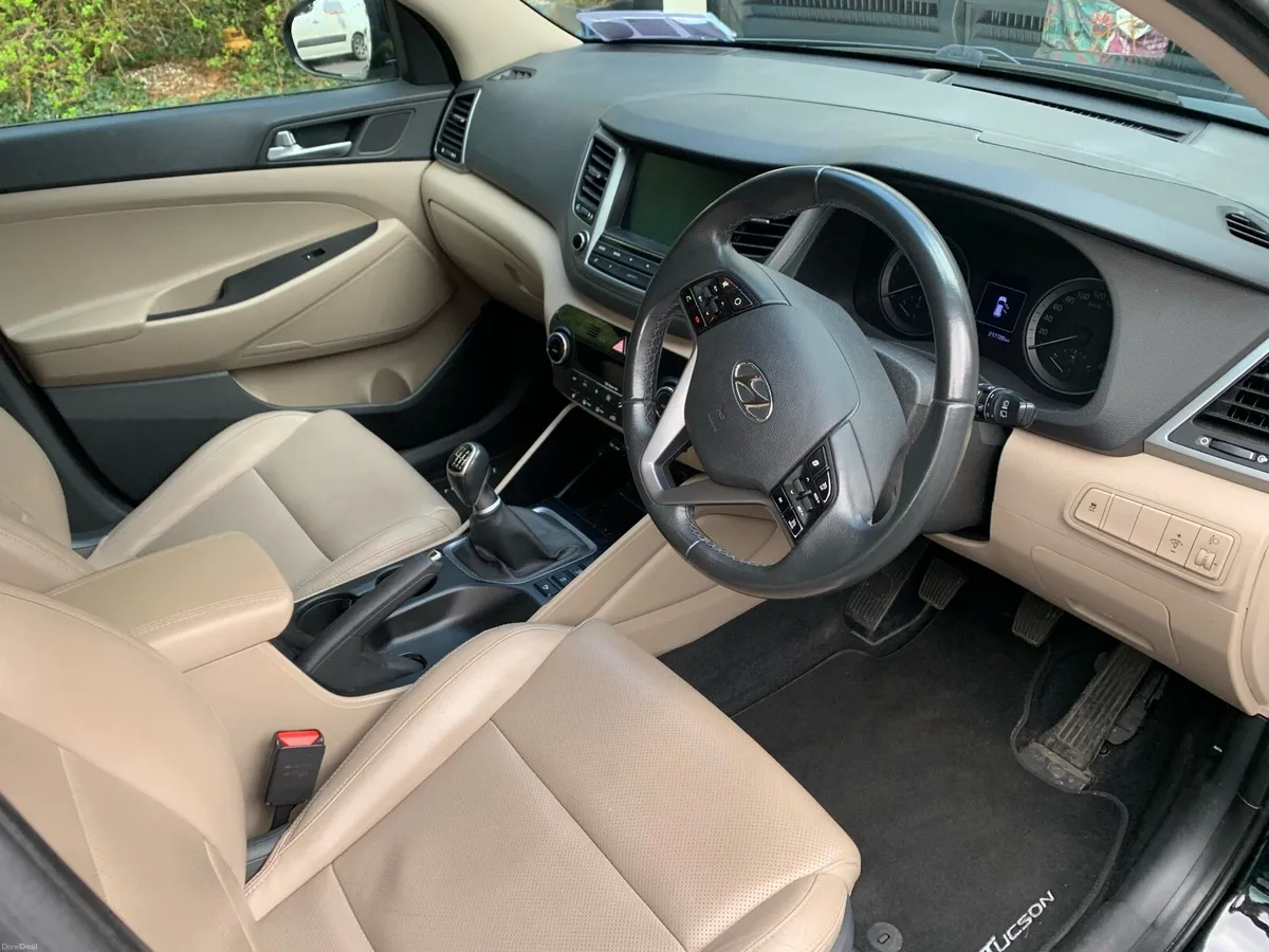 Hyundai Tucson Executive 1.7l Diesel - Image 4