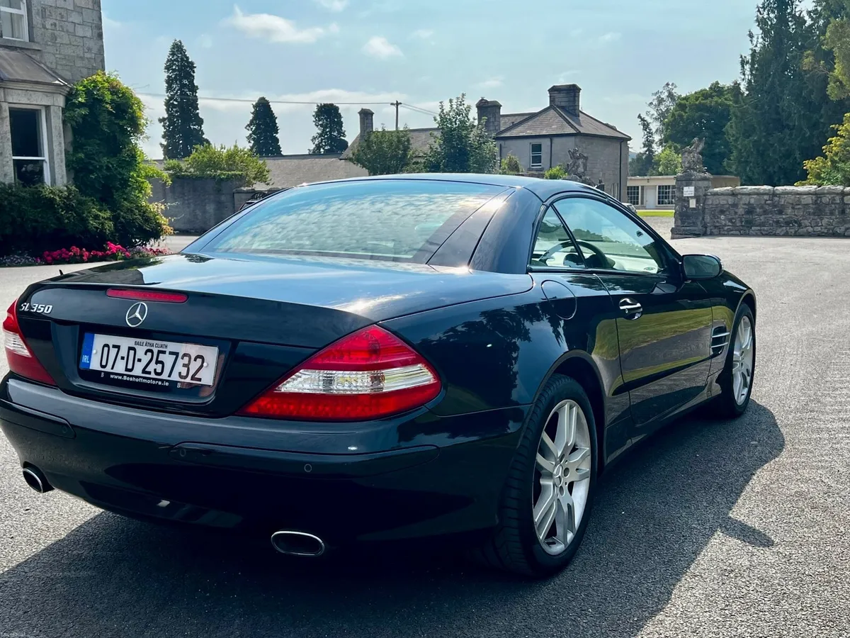 Mercedes-Benz SL-Class 2007 - Image 2