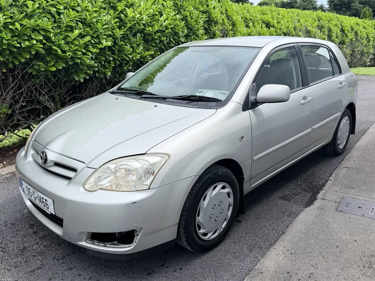 2005 Toyota Corolla - Image 2