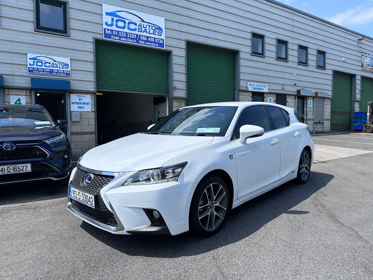 Lexus CT200H F Sport, 2016 - Image 2