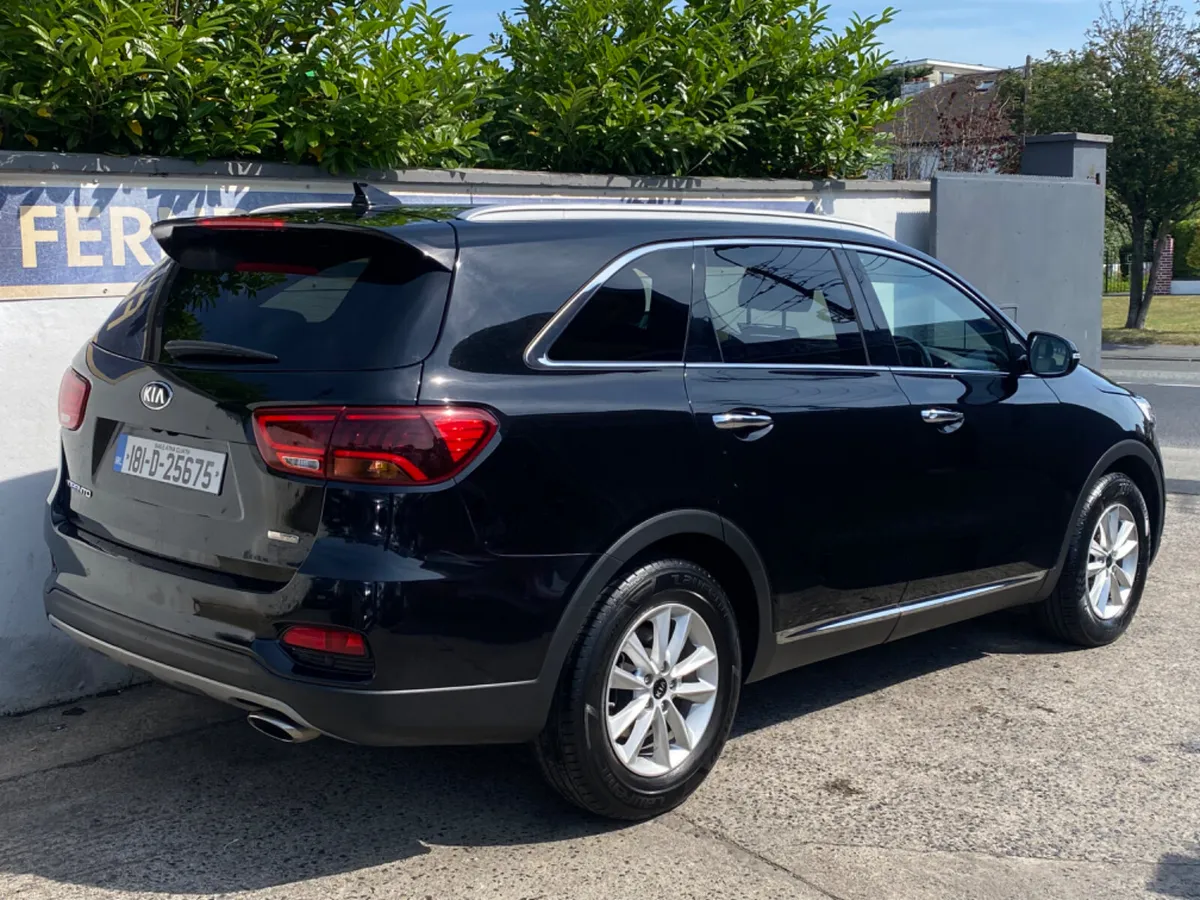 Kia Sorento 2.2 Dsl 2wd 7 SEATER - Image 4