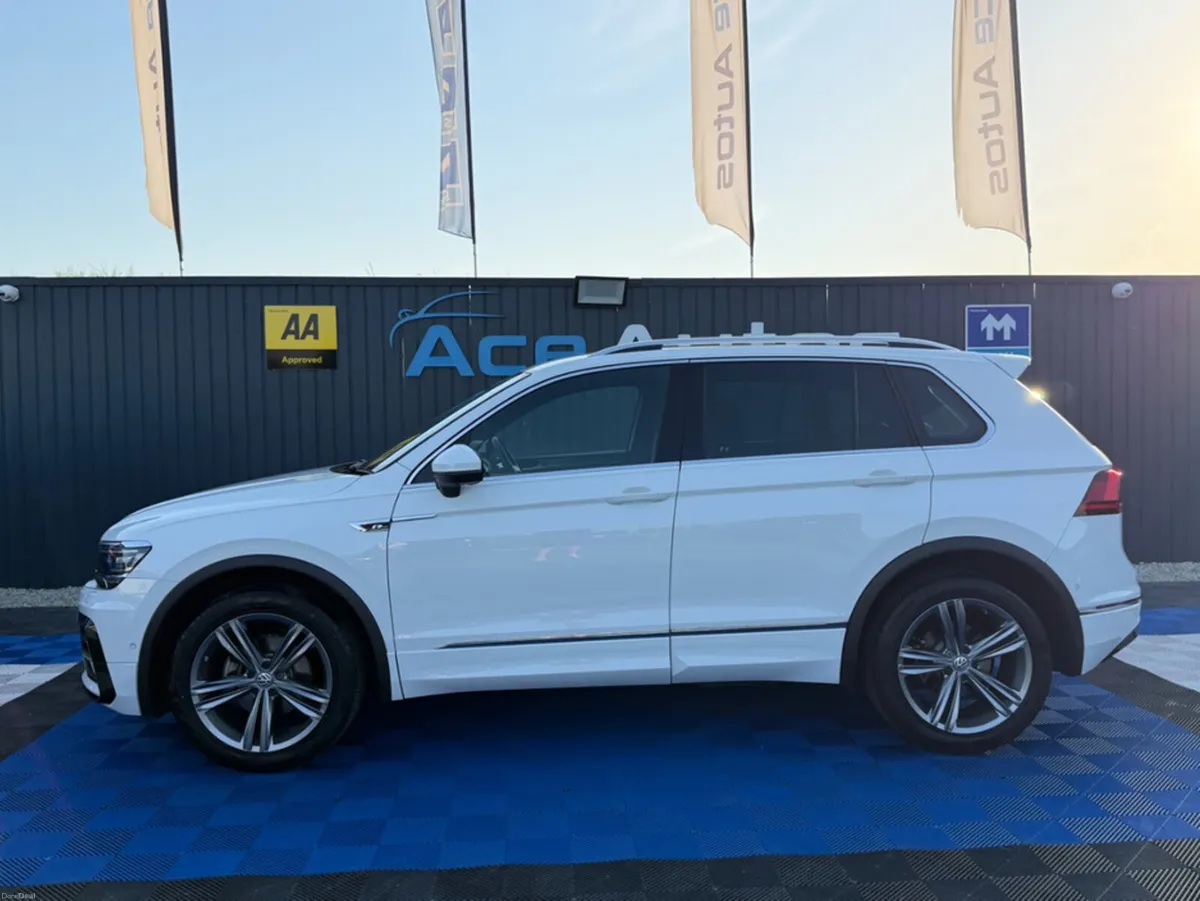 Volkswagen Tiguan R-LINE 4WD - 2.0L DIESEL - AUTO - Image 4