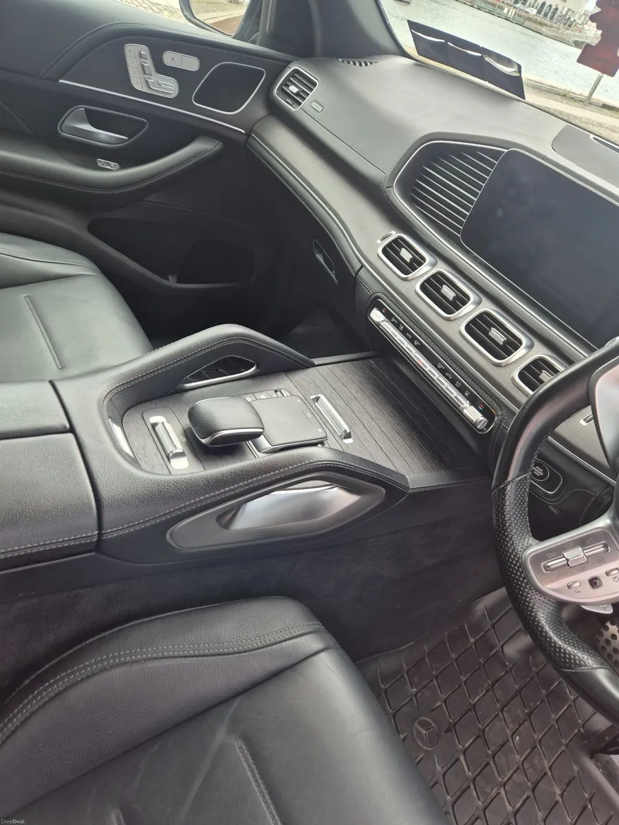 Mercedes-Benz GLE 2021 - Image 6