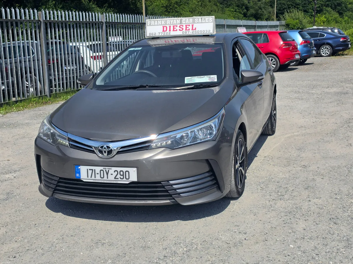 Toyota Corolla 2017 - Image 1