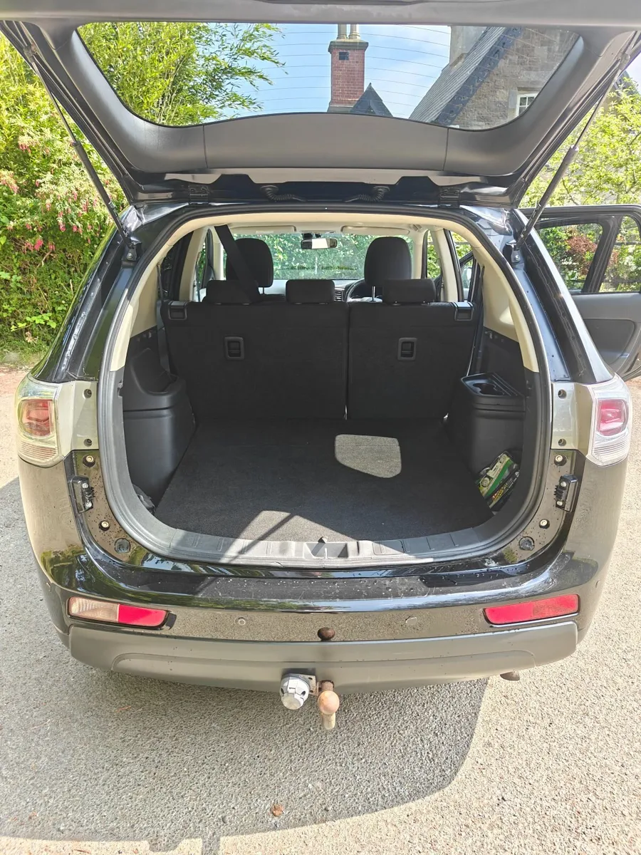 Mitsubishi Outlander 2015 , REDUCED TO SELL - Image 5