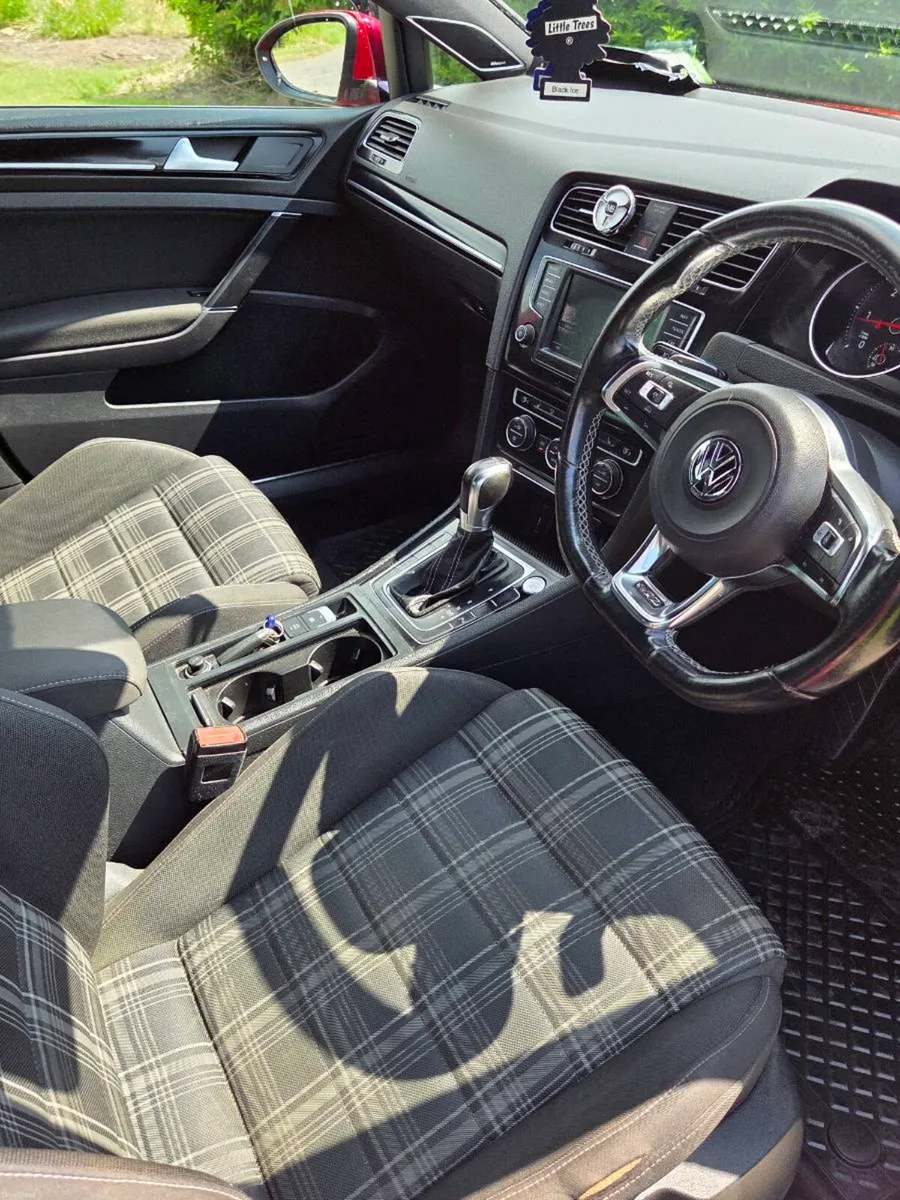 Volkswagen Golf GTD DSG - Image 6