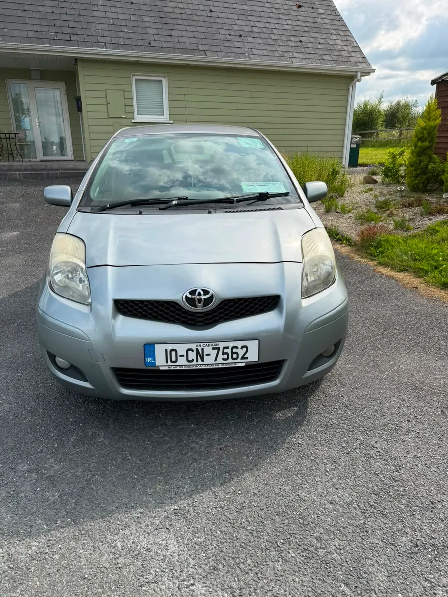 Toyota Yaris - Image 2