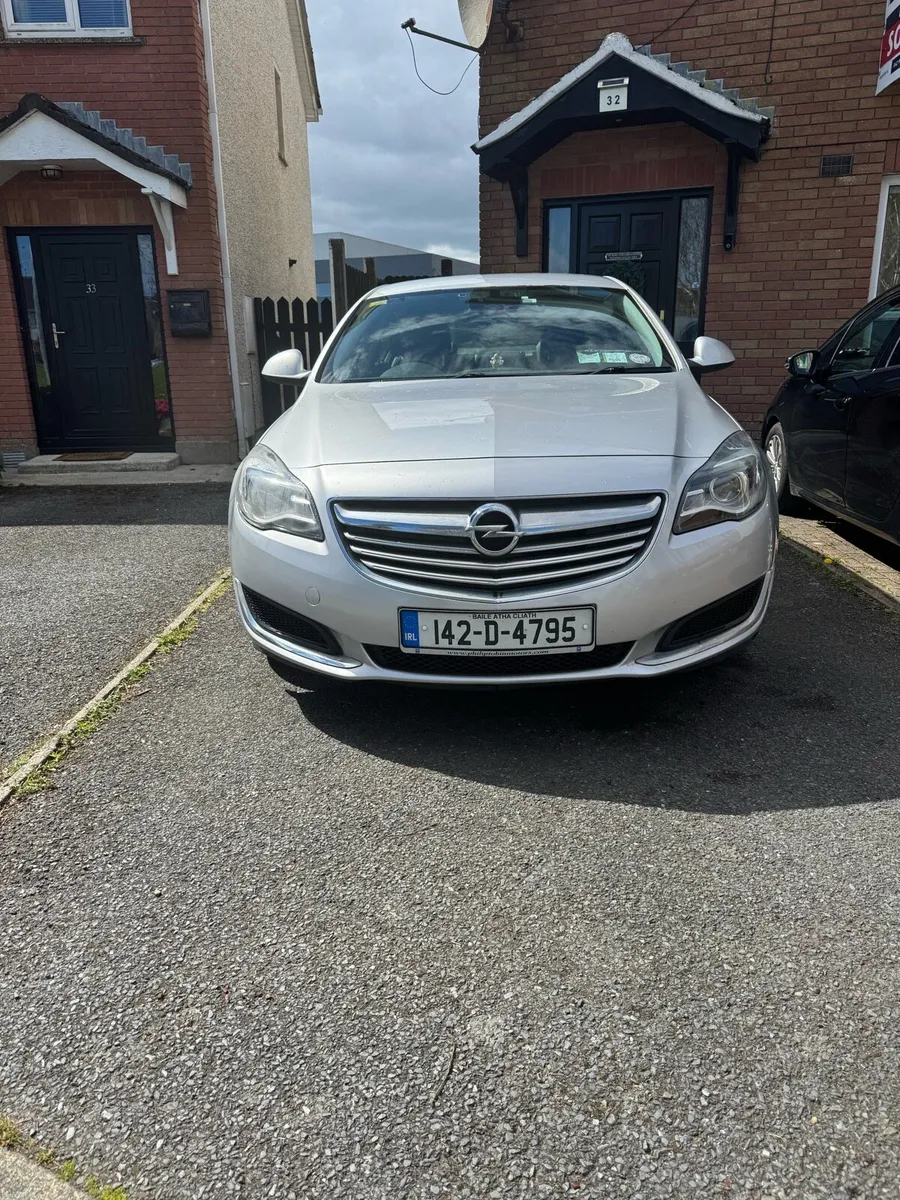 Opel Insignia 2.0 - Image 1