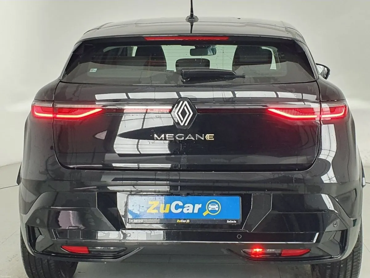 Renault Megane E-Tech 1.6 160  ICONIC - Image 4