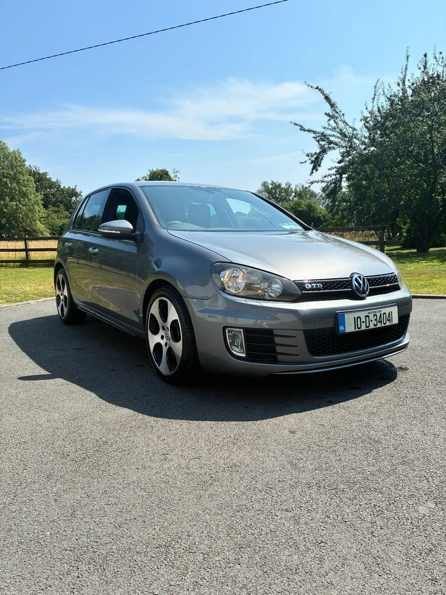 Volkswagen Golf 2010 - Image 1