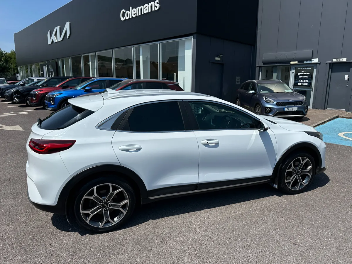 Kia XCeed 1.6 Petrol PHEV 2022 (222) - Image 3