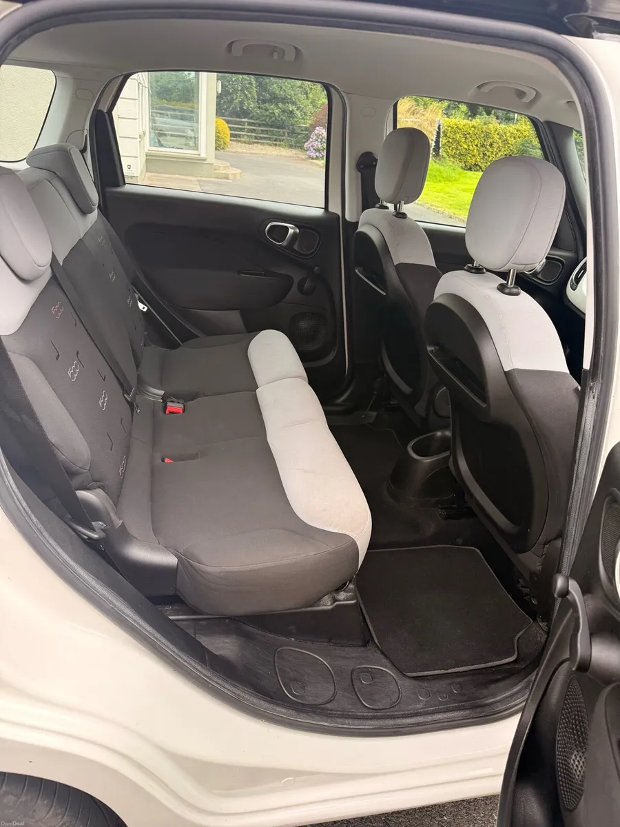 Fiat 500L - Image 6