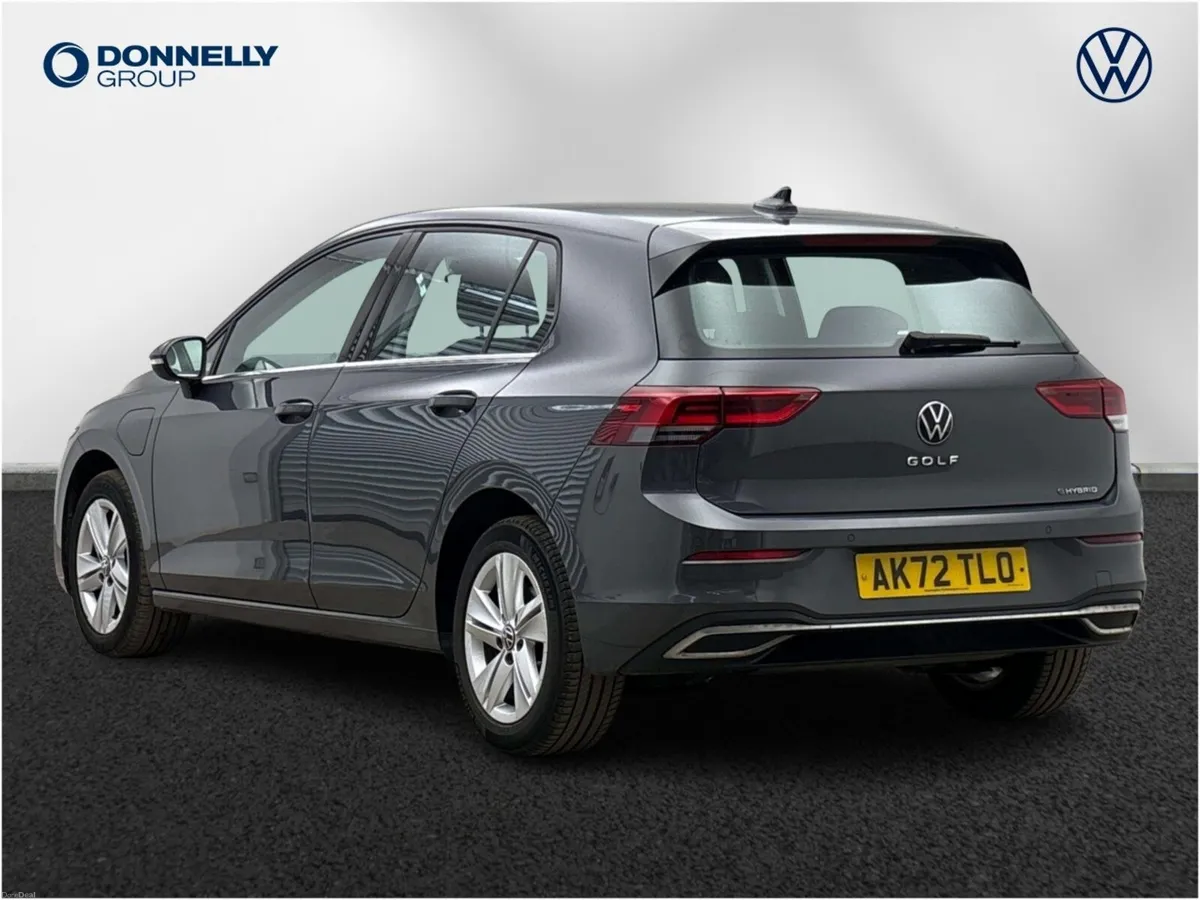 Volkswagen Golf Hatchback Style - Image 3