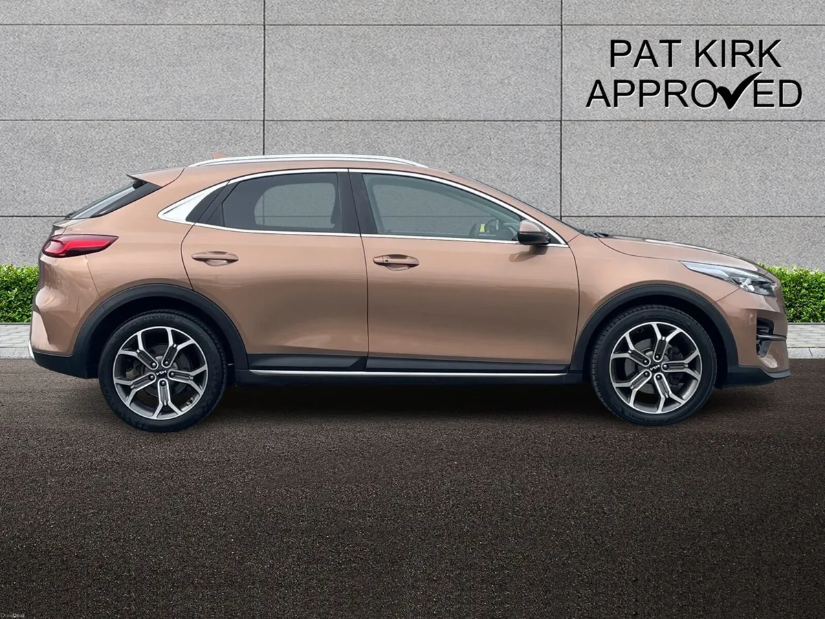 Kia XCeed Hatchback 3 - Image 3