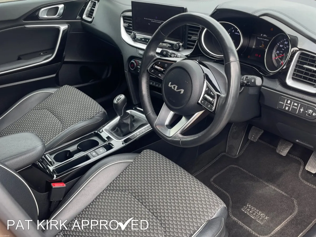 Kia XCeed Hatchback 3 - Image 5