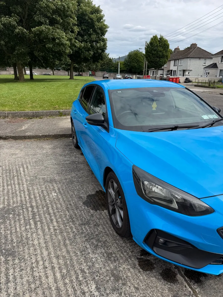 Ford Focus 2019 - Image 2