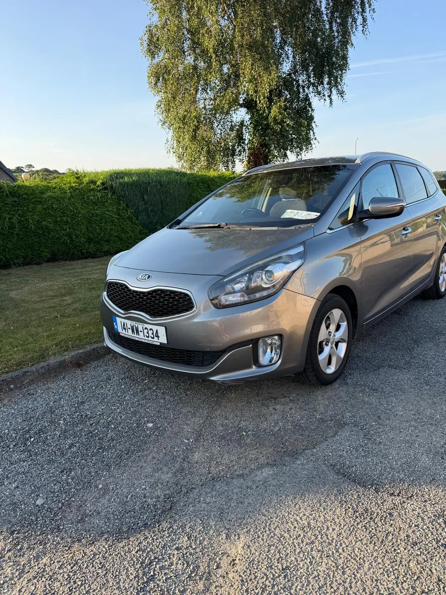 KIA Carens 7 seats - Image 6