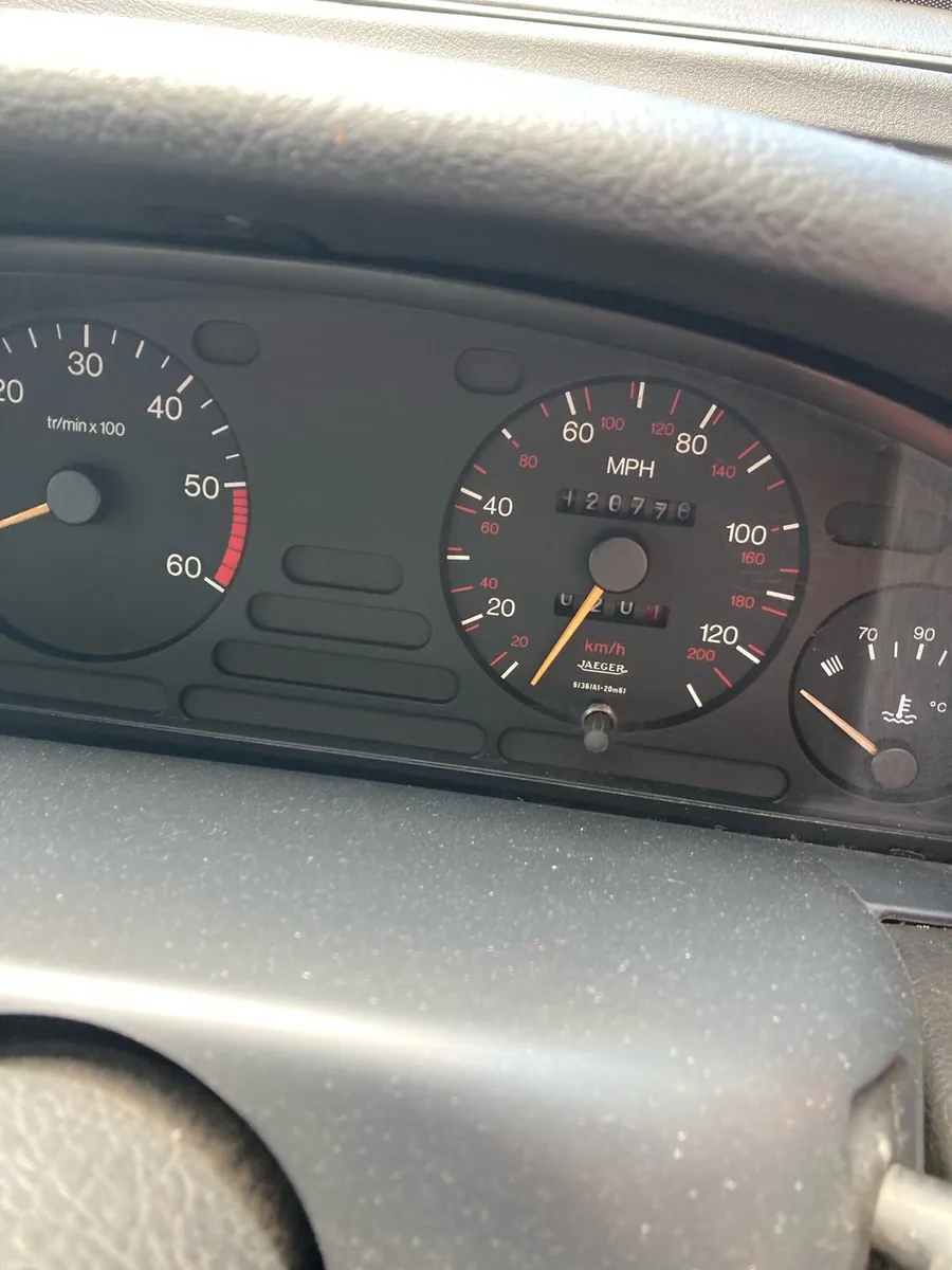 Peugeot 405 - Image 6
