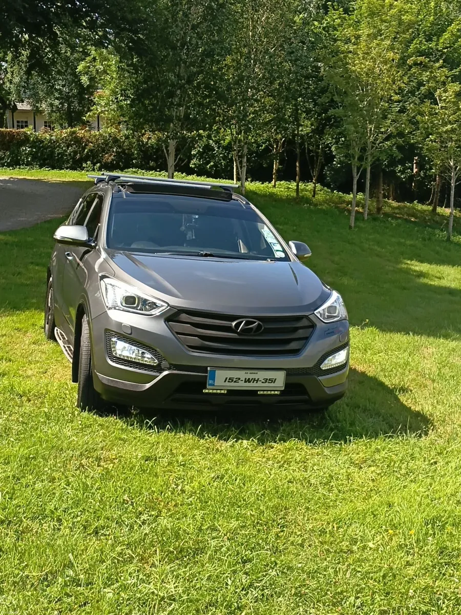 Hyundai Santa Fe 2015 - Image 2