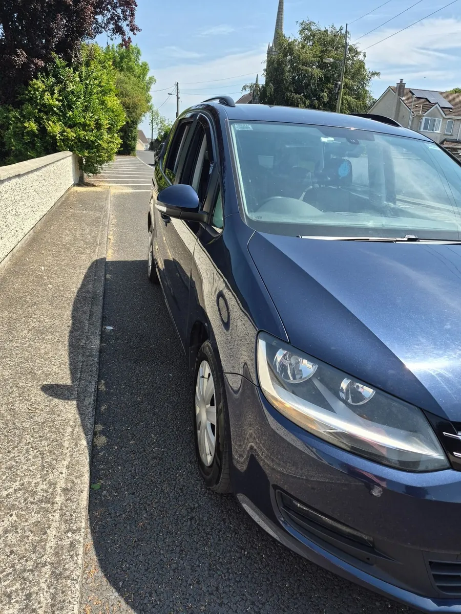 Volkswagen Sharan 2011 - Image 3