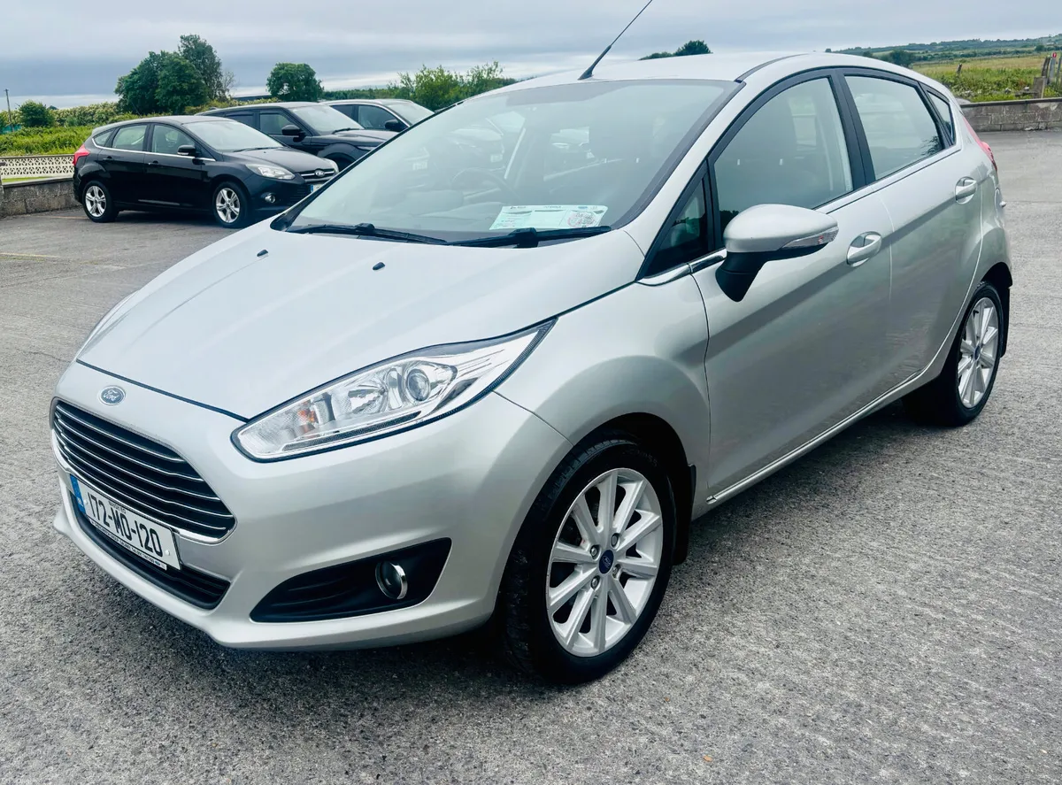 2017 Ford Fiesta Titanium 1.2L Low kms - Image 5