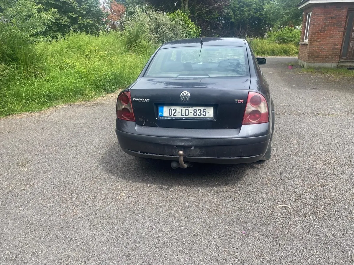 Volkswagen Passat 2002 - Image 3