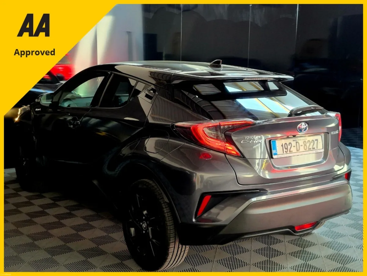 🔥2019 Toyota C-HR🔥(HYBRID+6 Month Warranty) - Image 6
