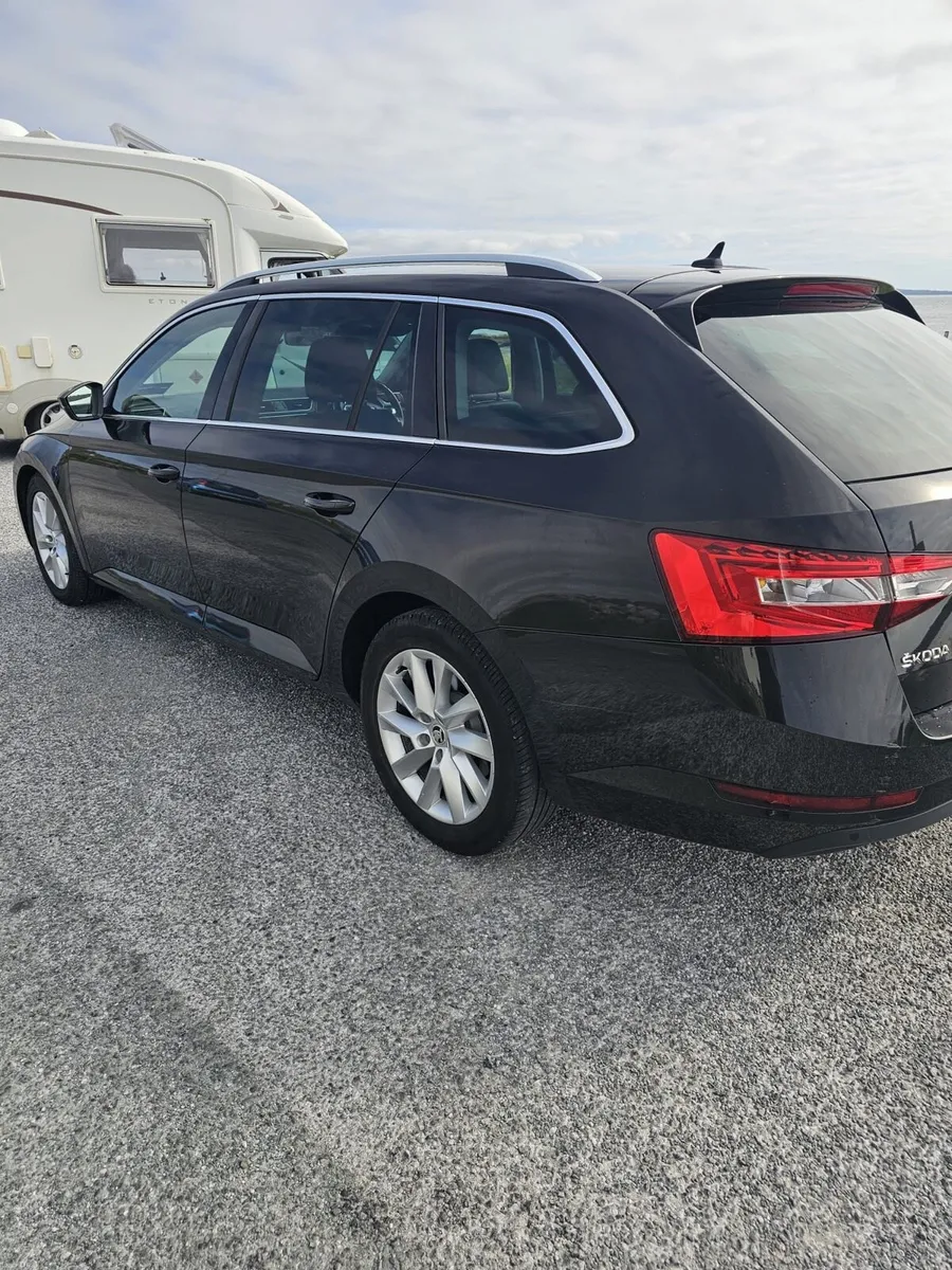 Skoda Superb Estate - Image 2