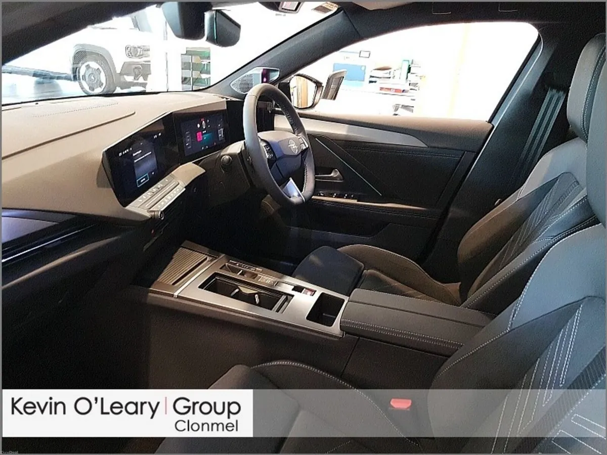 Opel Astra GS Hybrid 1.2 turbo 136hp Automatic MY2 - Image 4