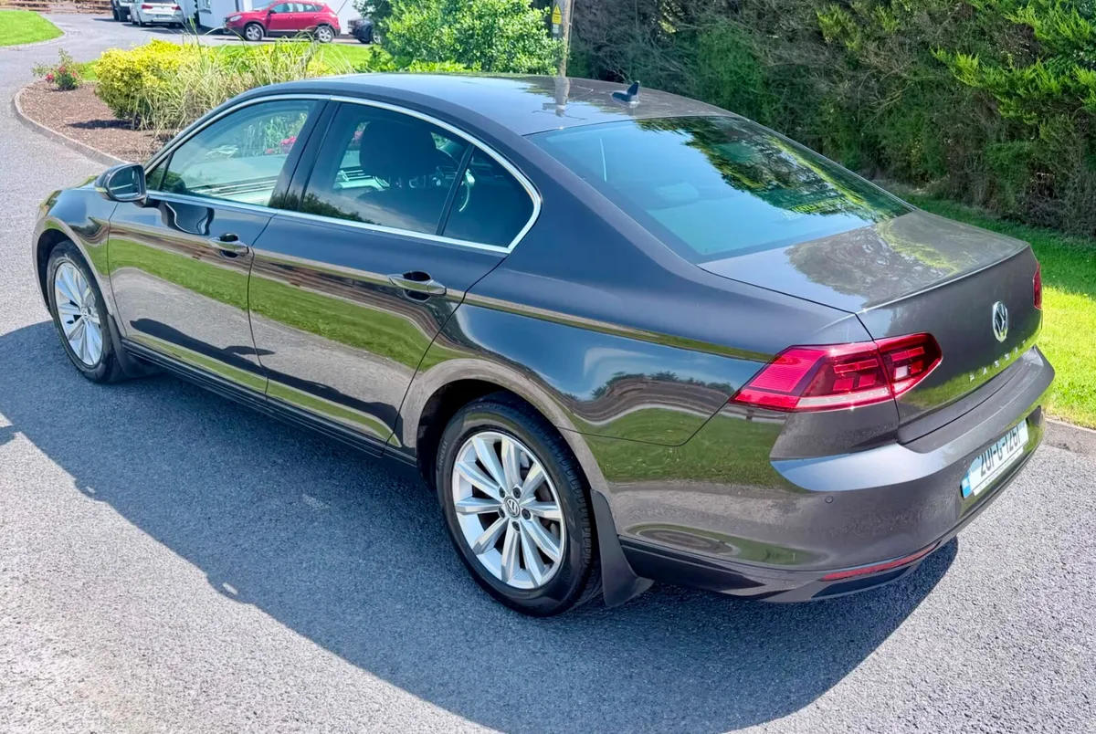 2020 Volkswagen Passat 2.0L Business Edition - Image 4