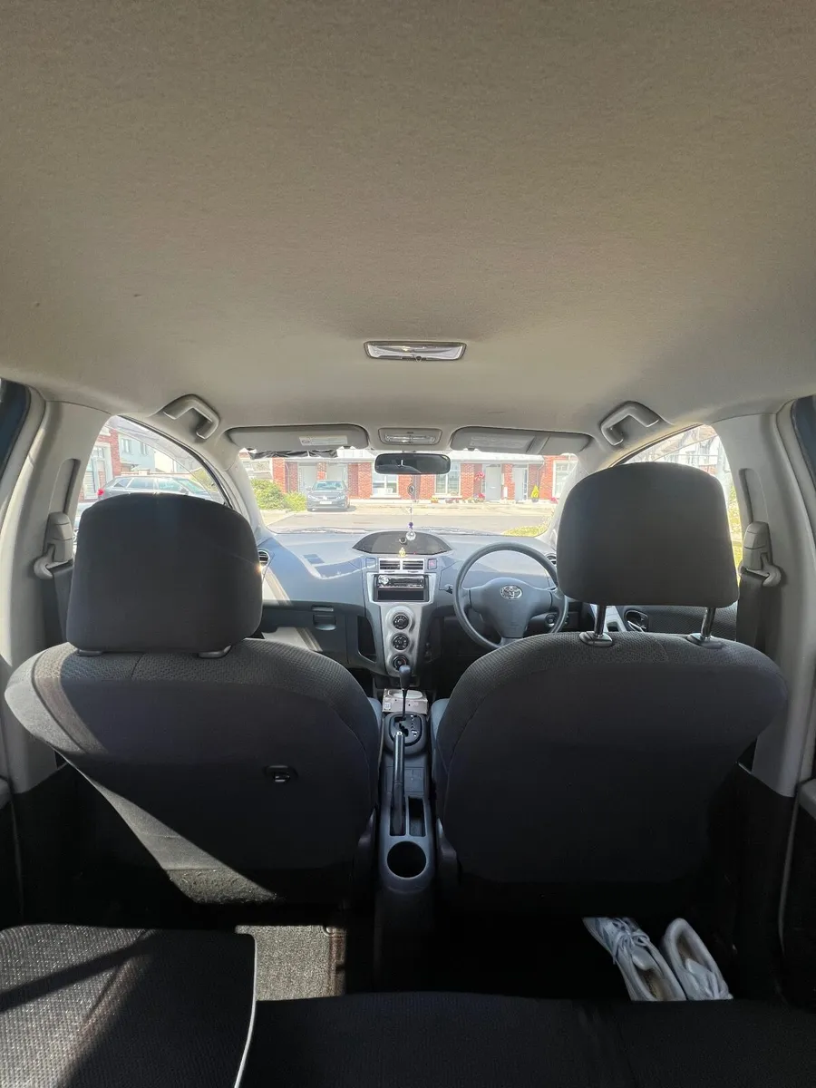 Toyota Vitz 2009 - Image 3