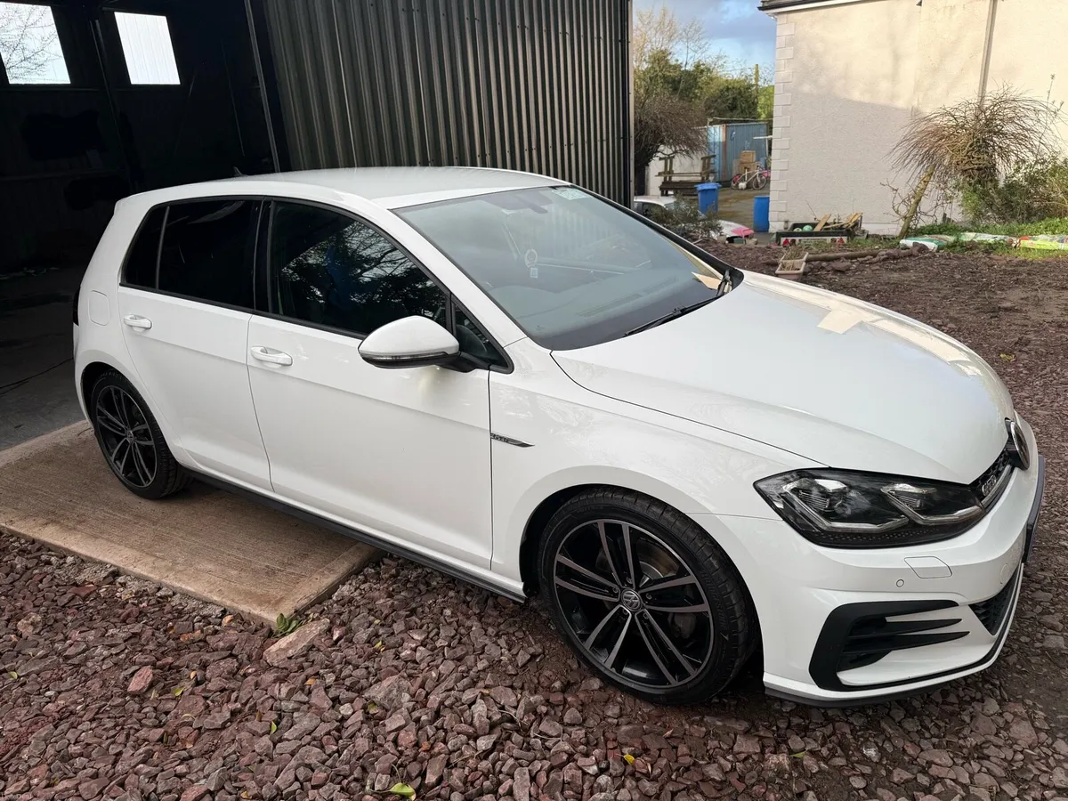 Volkswagen Golf GTD - Image 4