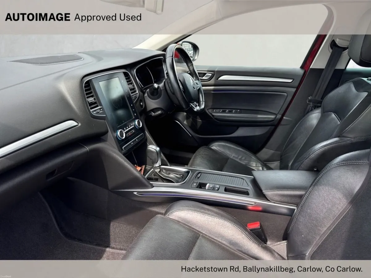 Renault Megane DCi 110 EDC AUTO SIGNATURE - Image 4
