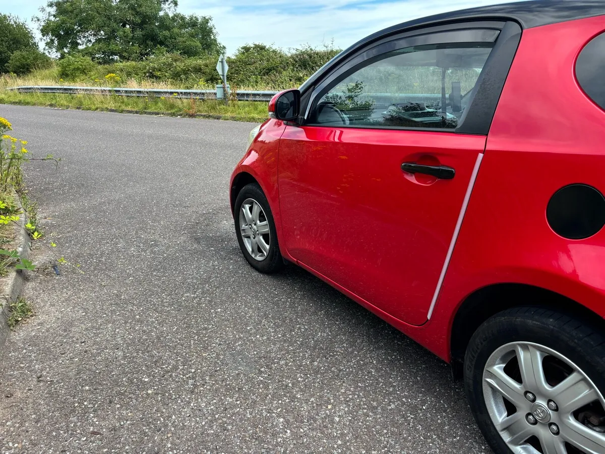 L@@k TOYOTA IQ only 56k new nct - Image 5