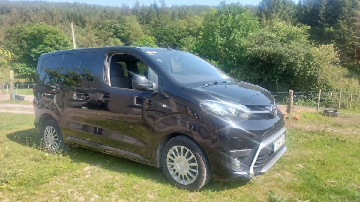 Toyota Proace Verso 2017 SWB 8 Seater - Image 1