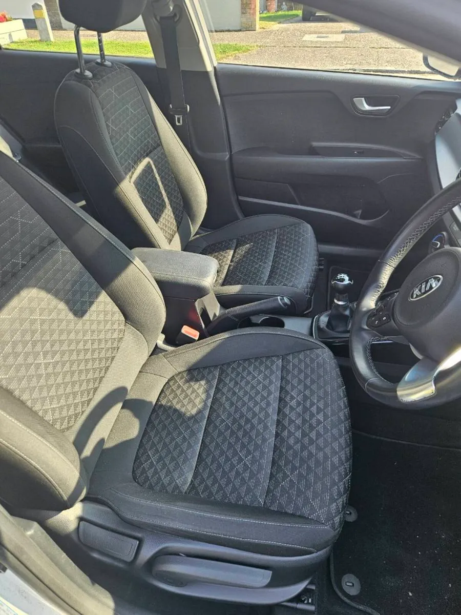 Kia Rio - Image 5