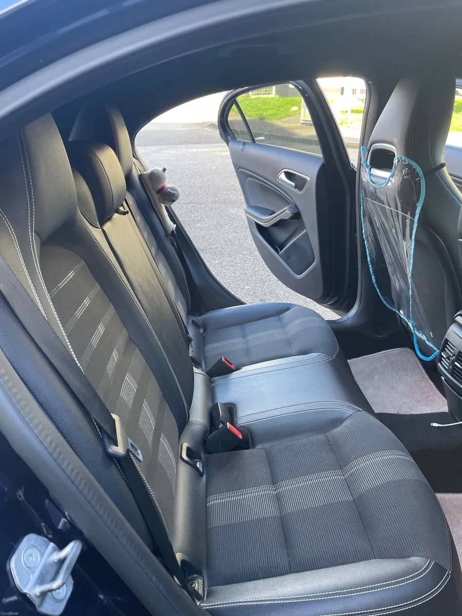 Mercedes-Benz A-Class 2018 RHD - Image 6