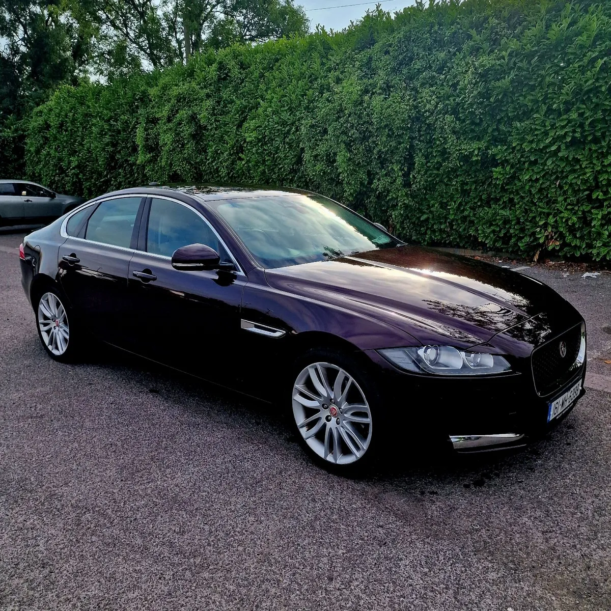Car - Image 2