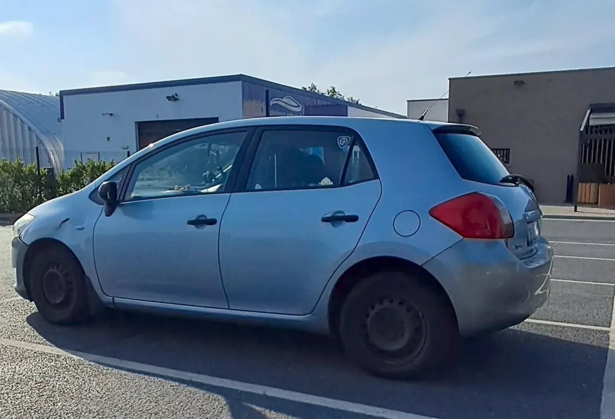 Toyota Auris 2008 - Image 4