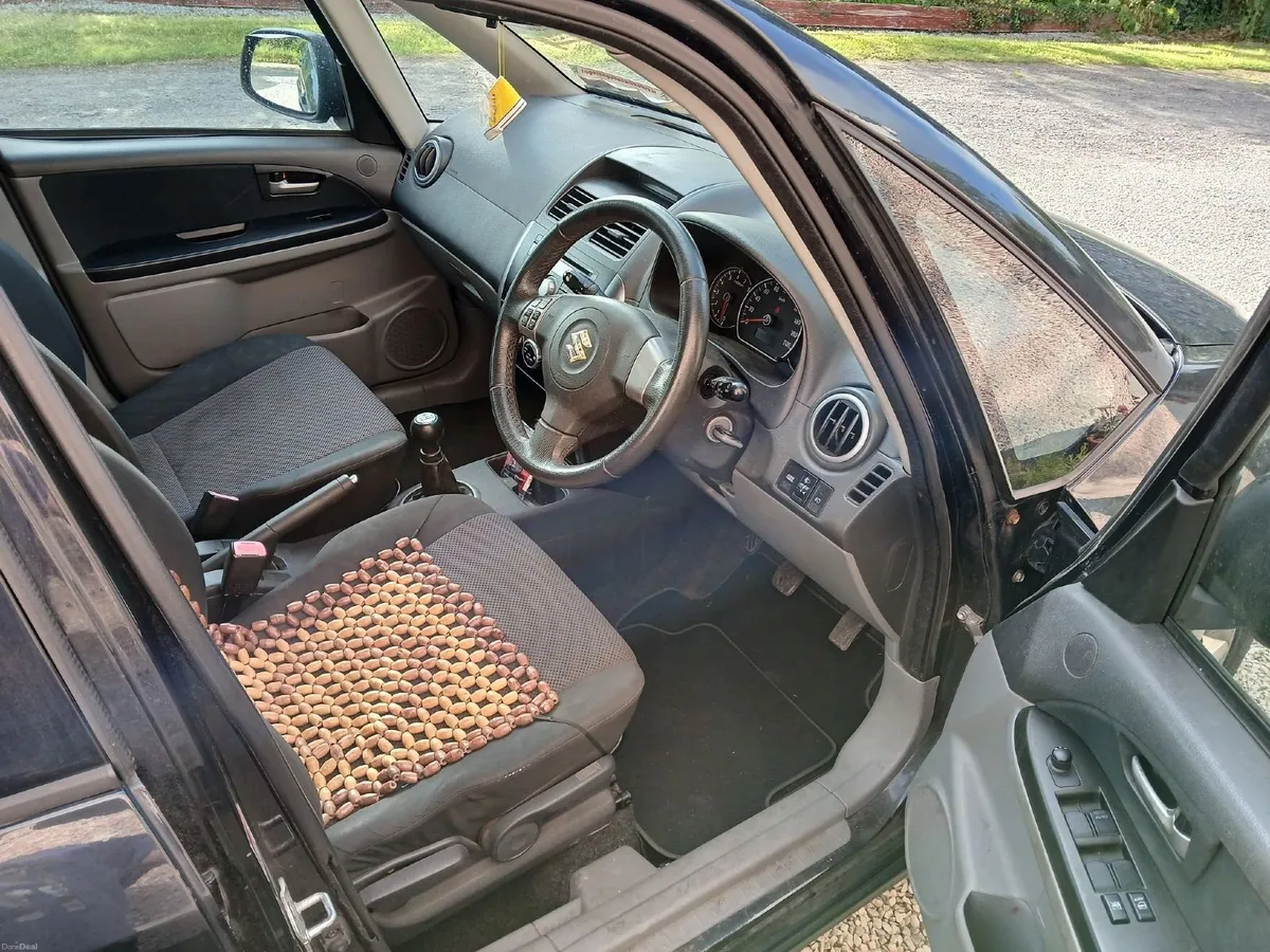 Suzuki SX4 2008 - Image 2