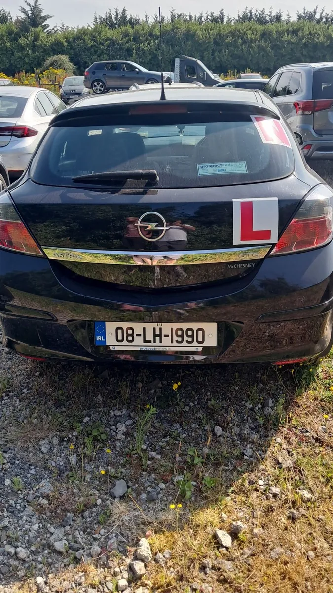 Opel Astra 2008 - Image 3