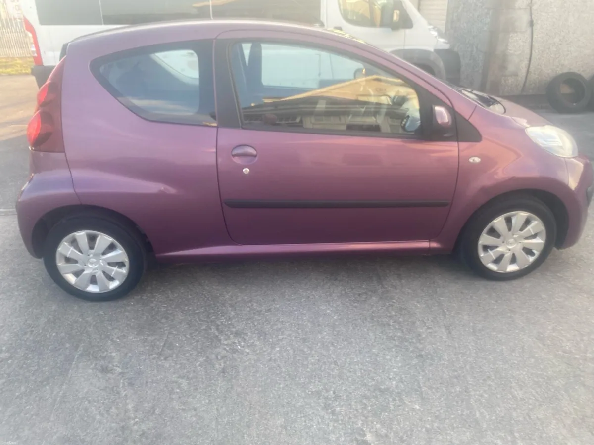 Car - Image 3