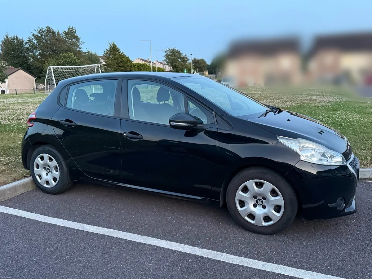 Peugeot 208 *NEW NCT* - Image 4