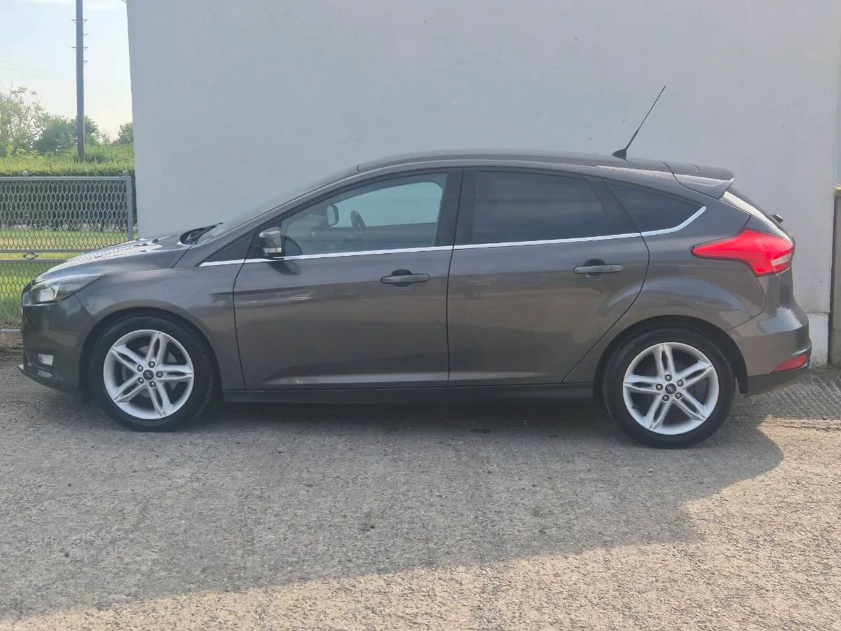 2016 FORD FOCUS ZETEC 1.0LTR PETROL NCT+TAX - Image 2